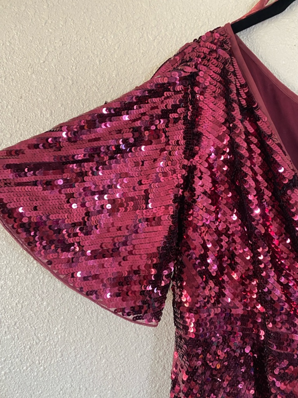 NWT Mac Duggal Red Bell Sleeve One Shoulder Sequined Gown 93540 Size 10 - Picture 6 of 16
